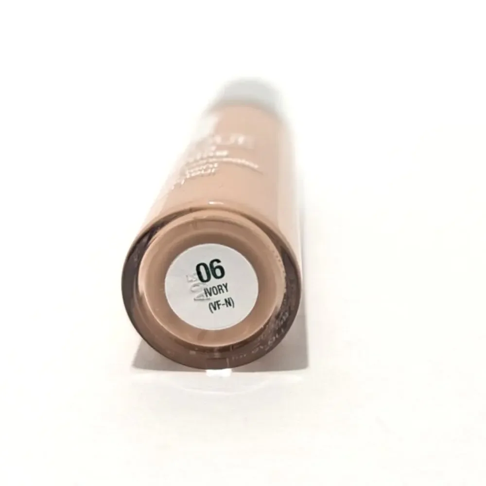 Clinique Beyond Perfecting Foundation + Concealer 06 Ivory READ .17 fl oz